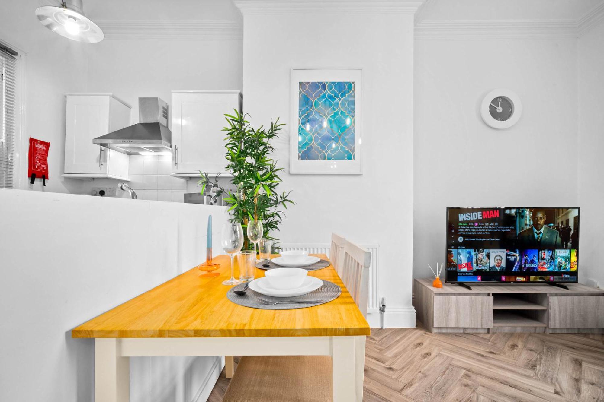 Luxury Apartment - Wolverhampton - Netflix - Smart Tv - Fast Wifi - 7Apc Exterior foto